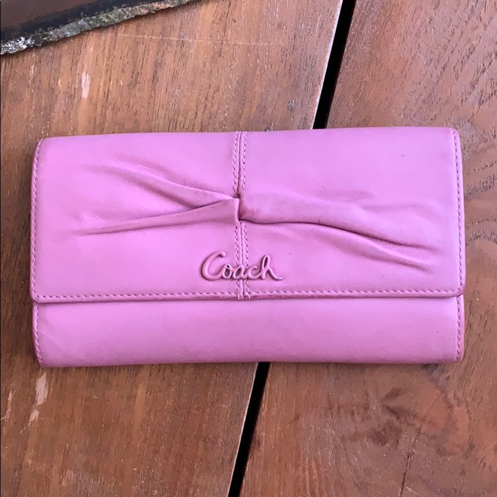 Coach Wallet (Pink)